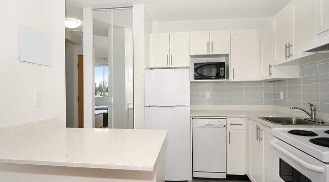 Building Photo - Shaughnessy House