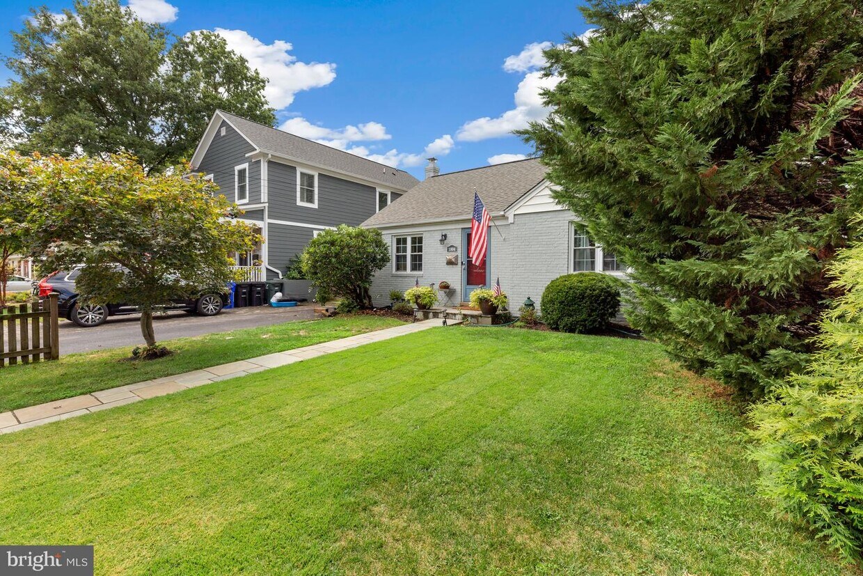 Foto principal - 1804 S Nelson St