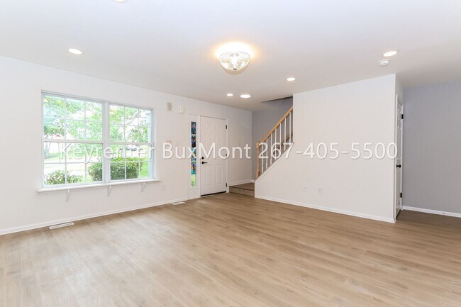 Building Photo - Updated Patriots Ridge Townhome
