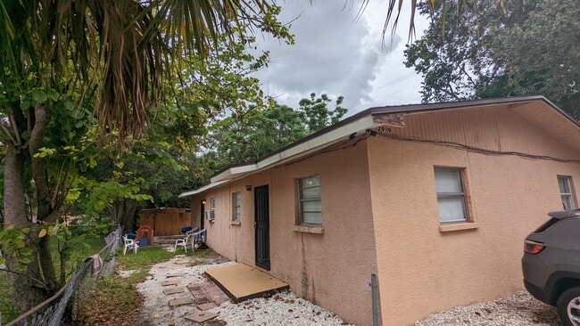 Building Photo - 2919 Gillespie Ave