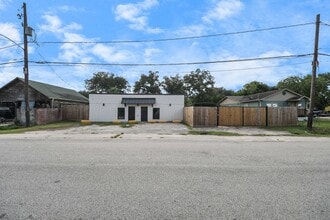 Building Photo - 7208 Helmers St