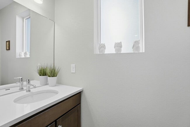 Foto del edificio - 6364 N Elmira Wy