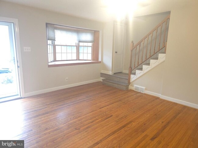 Building Photo - 1133 Cobbs St
