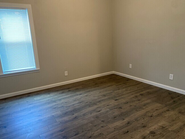 Foto del edificio - 961 Old Hickory Blvd