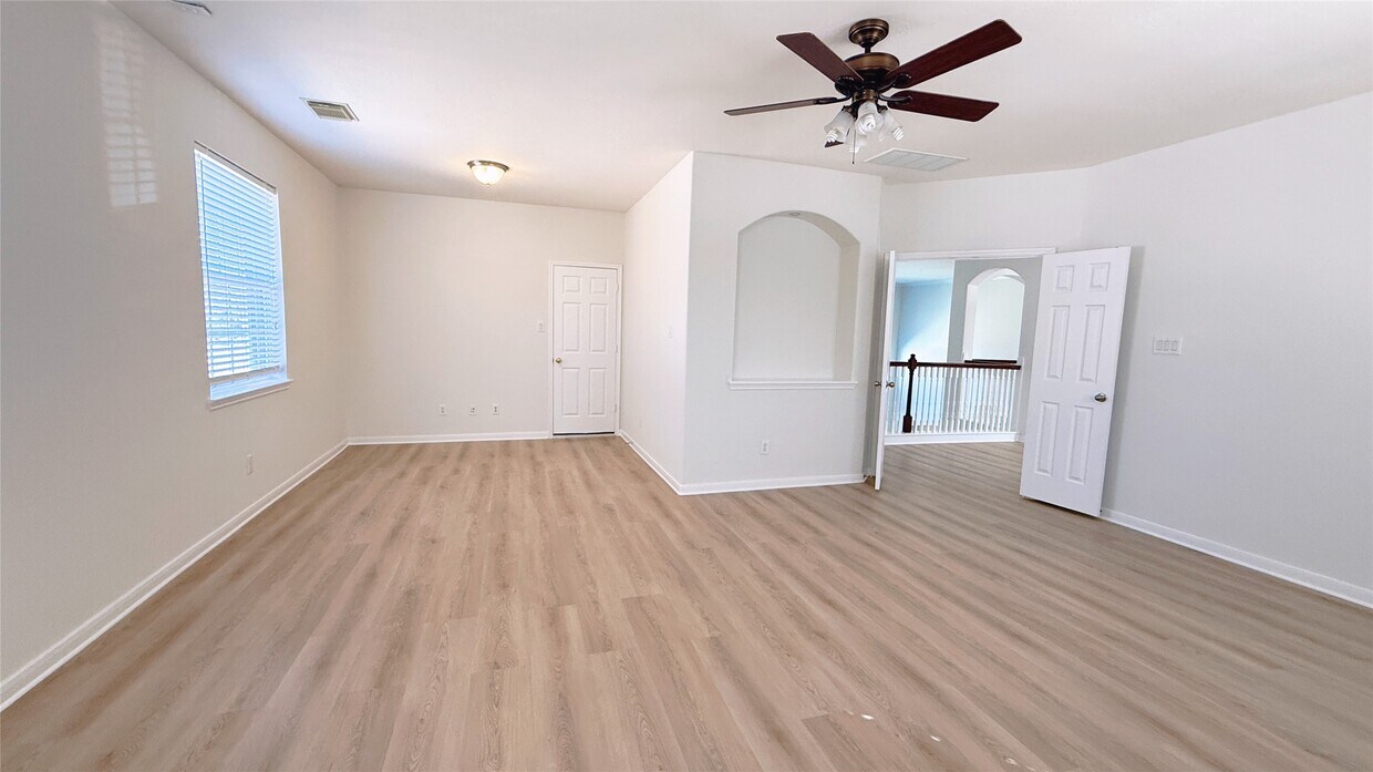 Building Photo - 8610 Rising Oak Ln