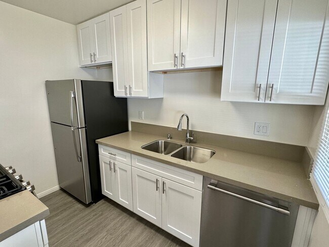 Foto del edificio - Remodeled 3 Bedroom 1 Bath House Located O...