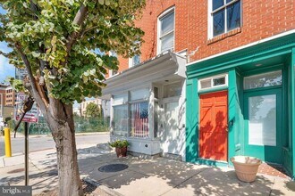 Building Photo - 1402 E Baltimore St