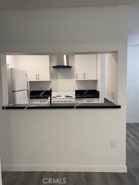 Foto del edificio - 5460 White Oak Ave