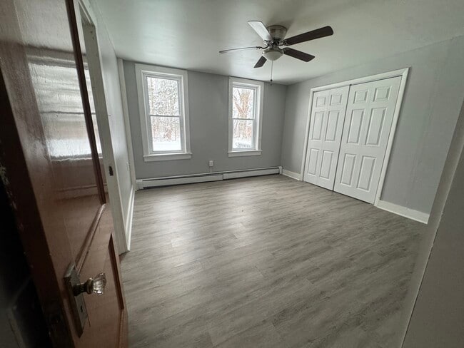 Building Photo - 8939 Pecor St