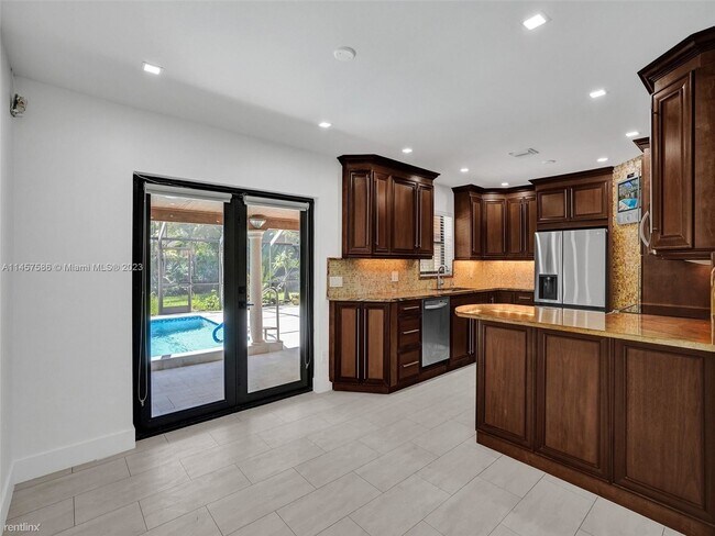 Building Photo - 3 br, 2 bath House - 7850 SW 99th St