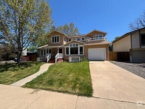 Building Photo - 1220 Edinboro Dr