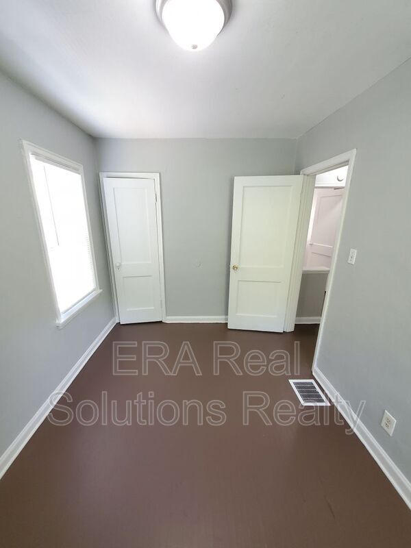 Foto del edificio - 1734 E Whittier St