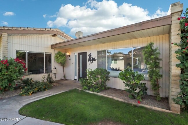 Photo - 4800 N 68th St Townhome