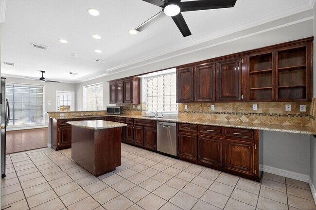 Building Photo - Charming 4BR House in Kingwood