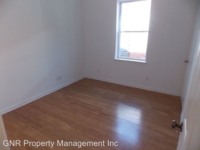 Foto del edificio - 5439 Chancellor St
