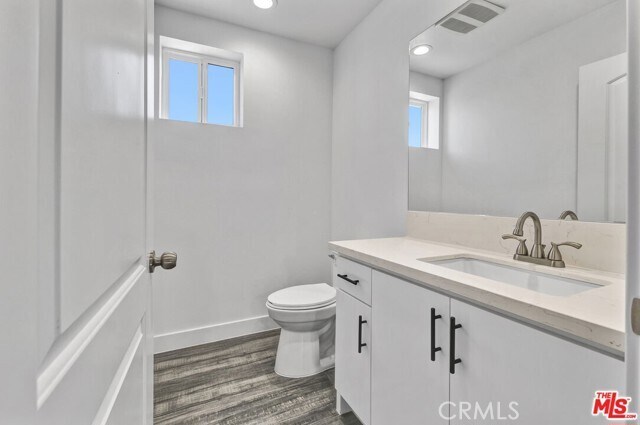 Foto del edificio - 4643 W 18th St