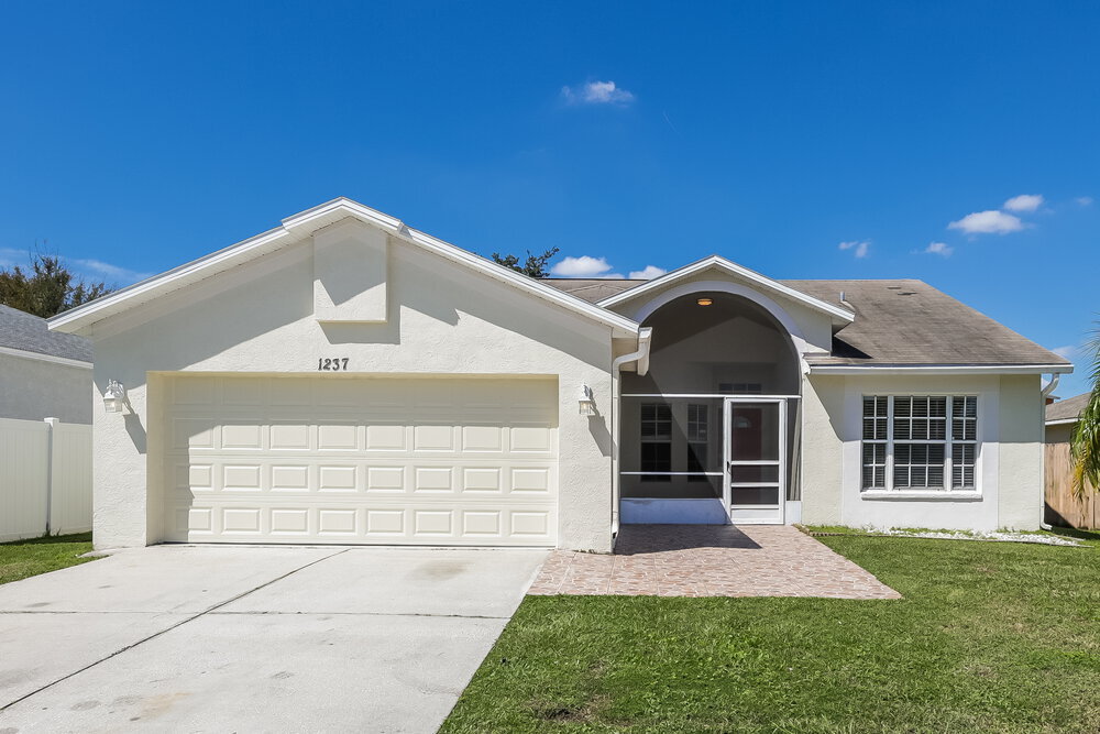 Foto principal - 1237 Alpine Lake Dr