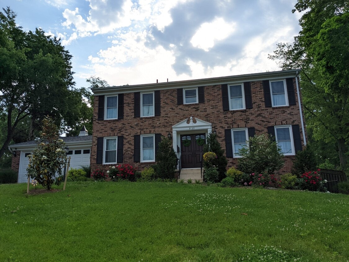 Foto principal - 9123 Peabody St
