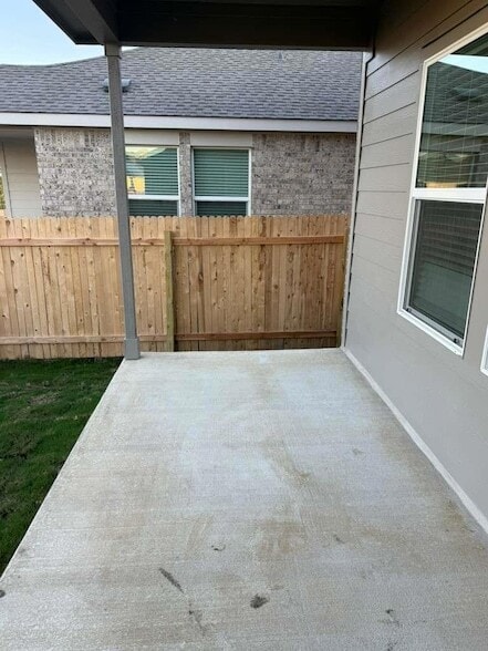 Foto del edificio - 18022 Lark Sparrow Dr