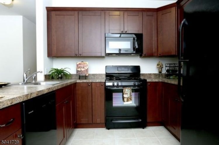 Foto del edificio - 12 Park Dr