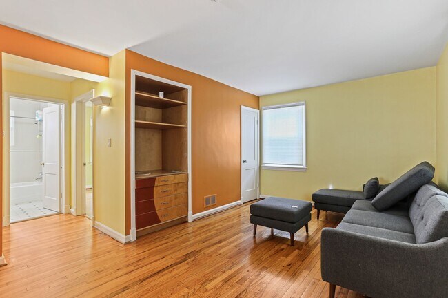 Building Photo - 11713 Kingtree St