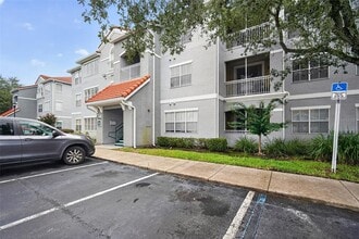 Building Photo - 18001 Richmond Pl Dr
