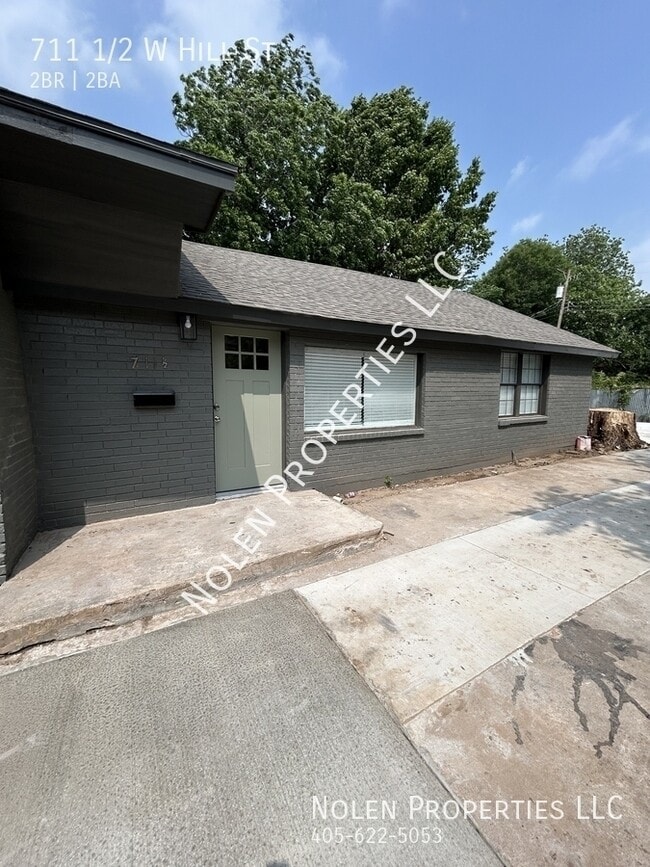 711 1/2 W Hill St- - 711 1/2 W Hill St- House