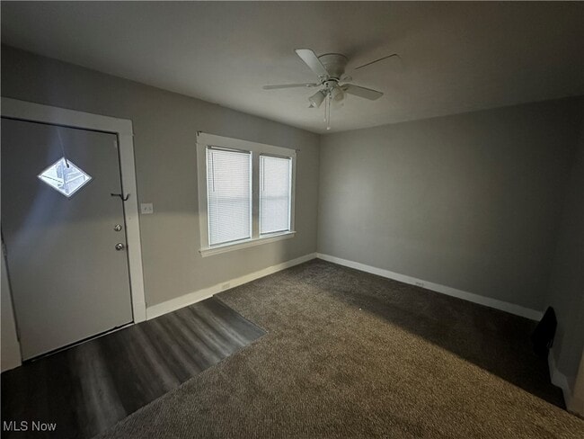 Building Photo - 3301 Tampa Ave