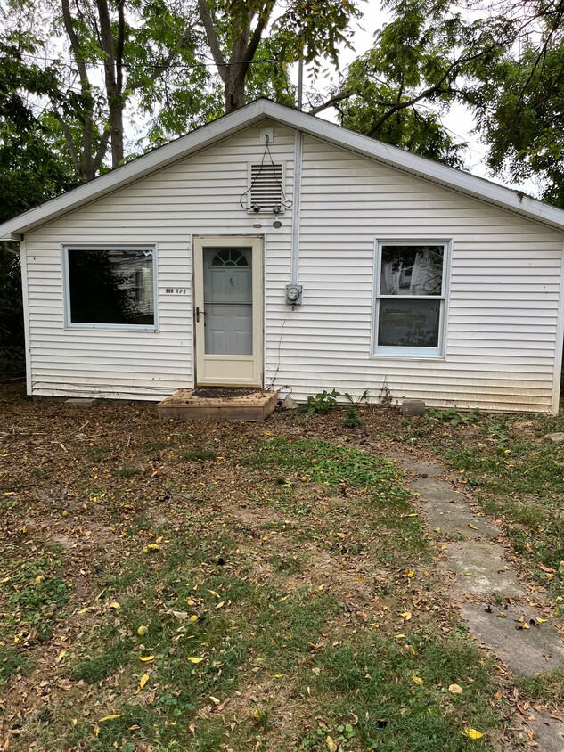 Foto principal - 908 1/2 S 24th Street Tiny House