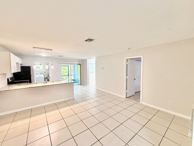 Foto del edificio - 4731 25th Pl SW