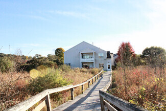 Building Photo - 411 Summerhill Dr