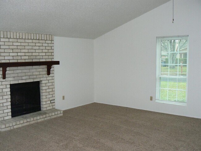 Foto del edificio - 1775 Cricket Hollow Dr