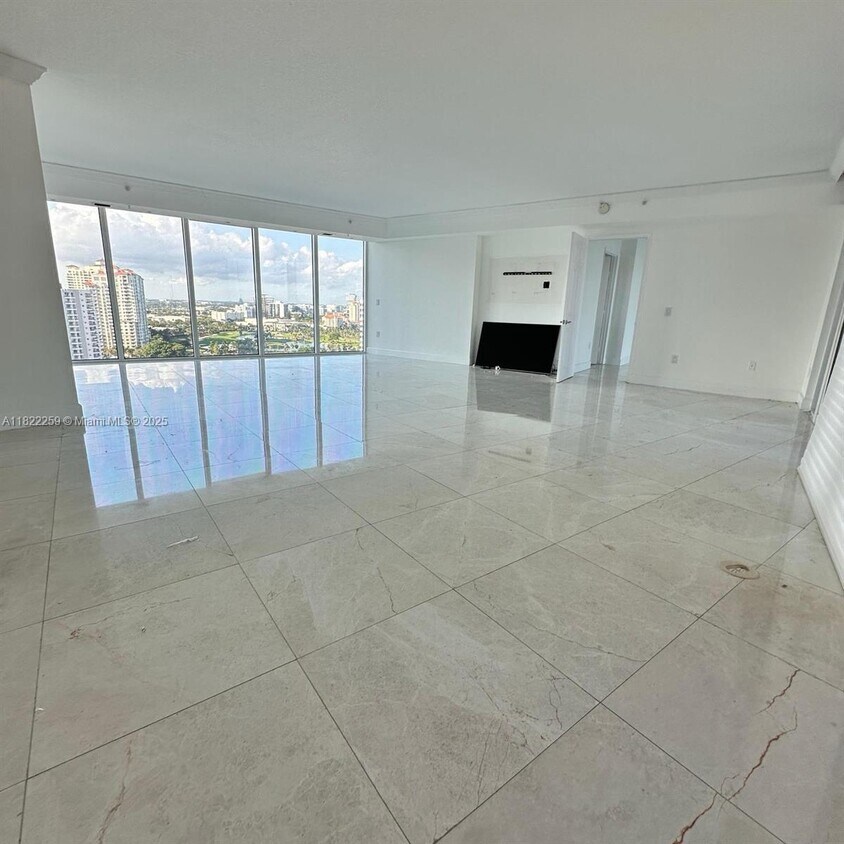 Foto principal - 3370 Hidden Bay Dr