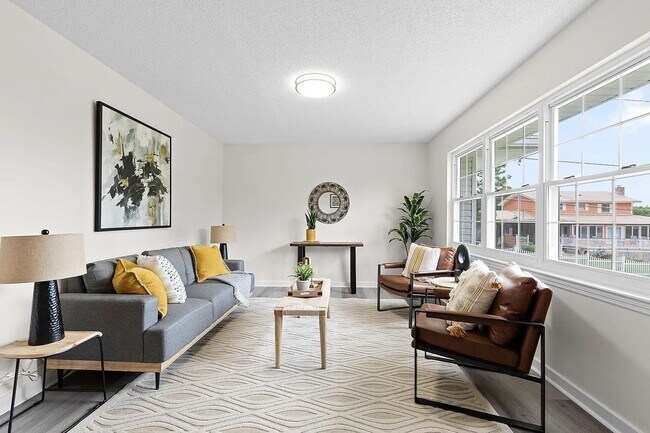 Foto del edificio - Charming 3BR Home on a Quiet Cul-de-Sac with Large Fenced Yard