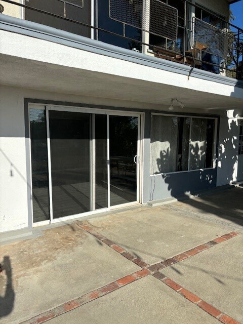 Building Photo - 3541 Grand View Blvd