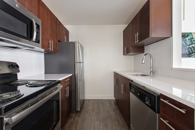 Kitchen - SilverBrick Lofts