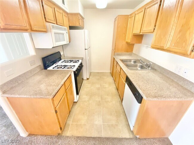 Foto del edificio - 3318 N Decatur Blvd