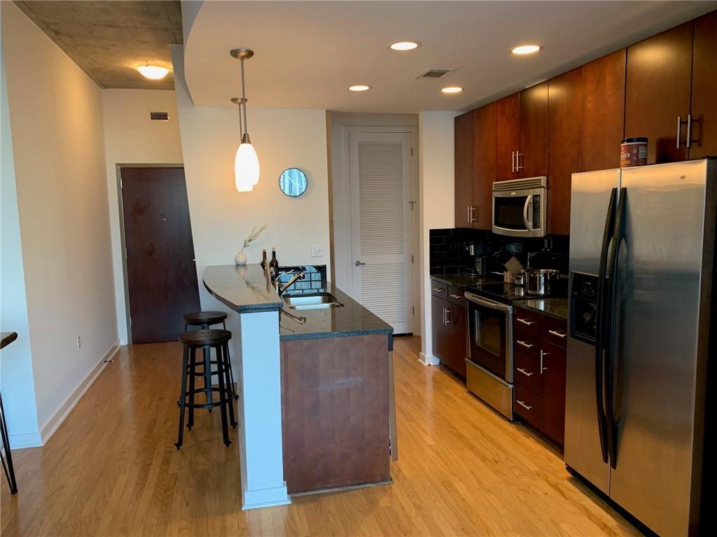 Building Photo - 360 Nueces St