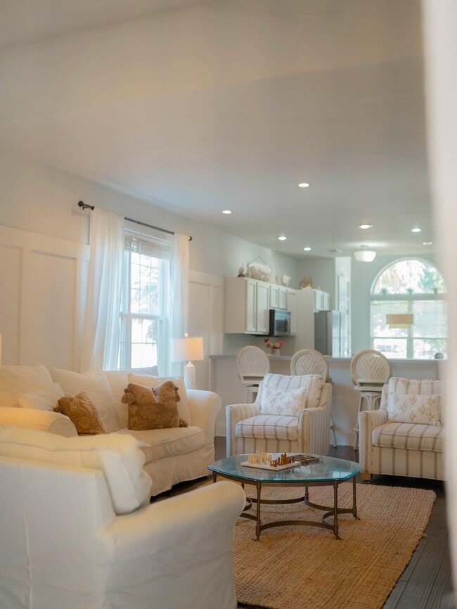 Building Photo - 2500 Sand Dunes Dr