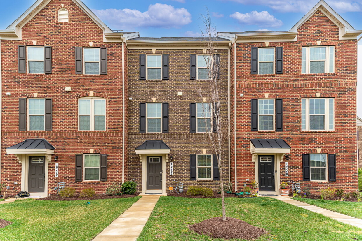 Primary Photo - 14744 Mattawoman Dr