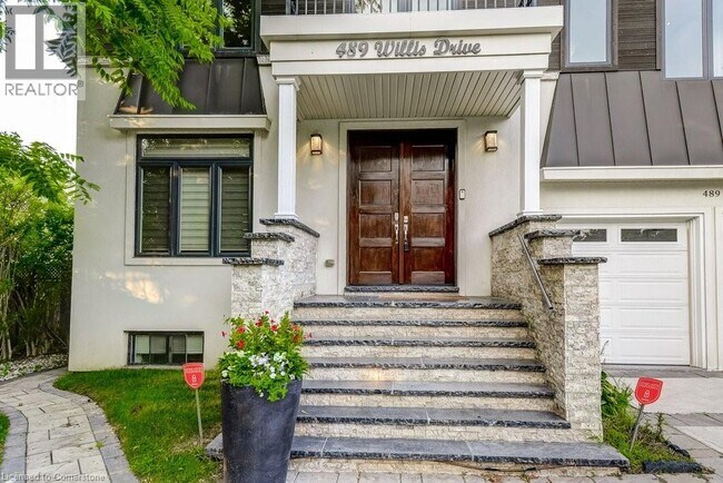 Building Photo - 489 Willis Dr