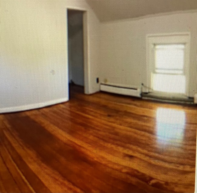 Foto del edificio - 1273 Queen St