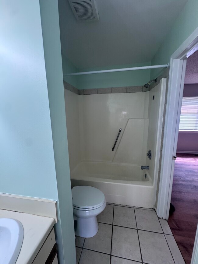 Foto del edificio - 1456 Flintwood Dr