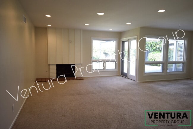 Building Photo - Charming 3-Bedroom with 2 Baths in East Ventura – Spacious 1513 Sq Ft Gem on Burlington Ave!