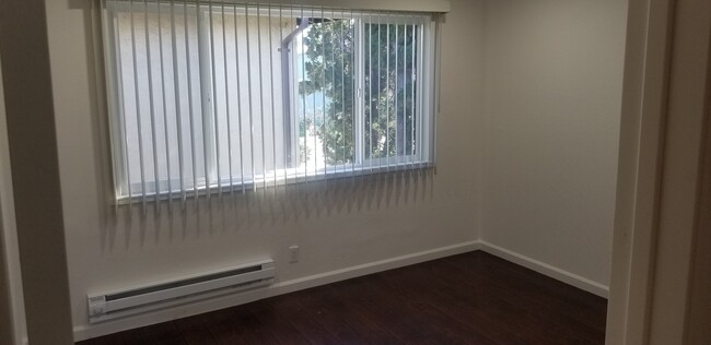 Foto del edificio - 5638 Hoffman Ct