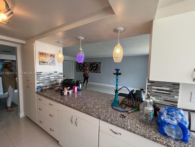 Foto del edificio - 18061 Biscayne Blvd