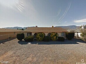 Building Photo - 2630 S Mountain View Dr