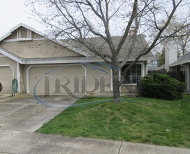 Building Photo - 970-972 Crisp Dr