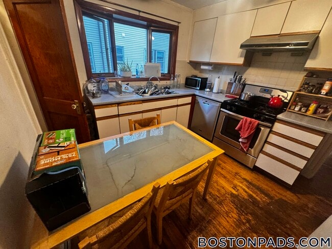 Foto del edificio - 121 Murdock St