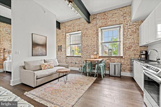 Foto del edificio - 515 N Washington St